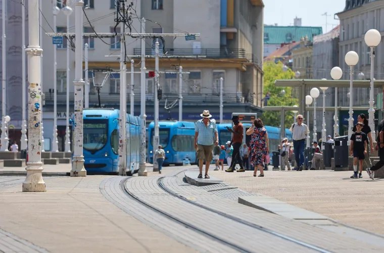Neki rade, drugi odmaraju, ali svi gore na suncu: Pogledajte kako se Hrvatska topi na početku ljeta