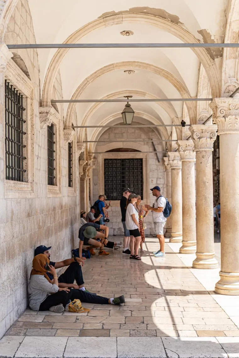 Neki rade, drugi odmaraju, ali svi gore na suncu: Pogledajte kako se Hrvatska topi na početku ljeta