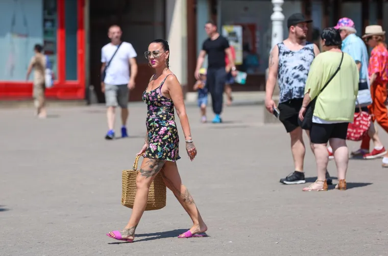 Neki rade, drugi odmaraju, ali svi gore na suncu: Pogledajte kako se Hrvatska topi na početku ljeta