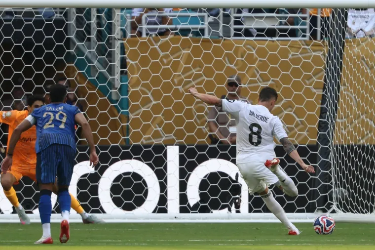 'Ukrao' penal Modriću pa se potpuno raspao: 'Molili su se da Luka puca'