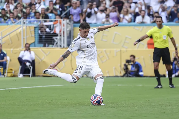 'Ukrao' penal Modriću pa se potpuno raspao: 'Molili su se da Luka puca'