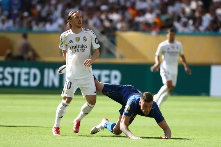 'Ukrao' penal Modriću pa se potpuno raspao: 'Molili su se da Luka puca'