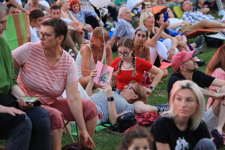 Pogledajte koliko ljudi se okupilo na Tomislavcu! Očito su Zagrepčani željni ovoga
