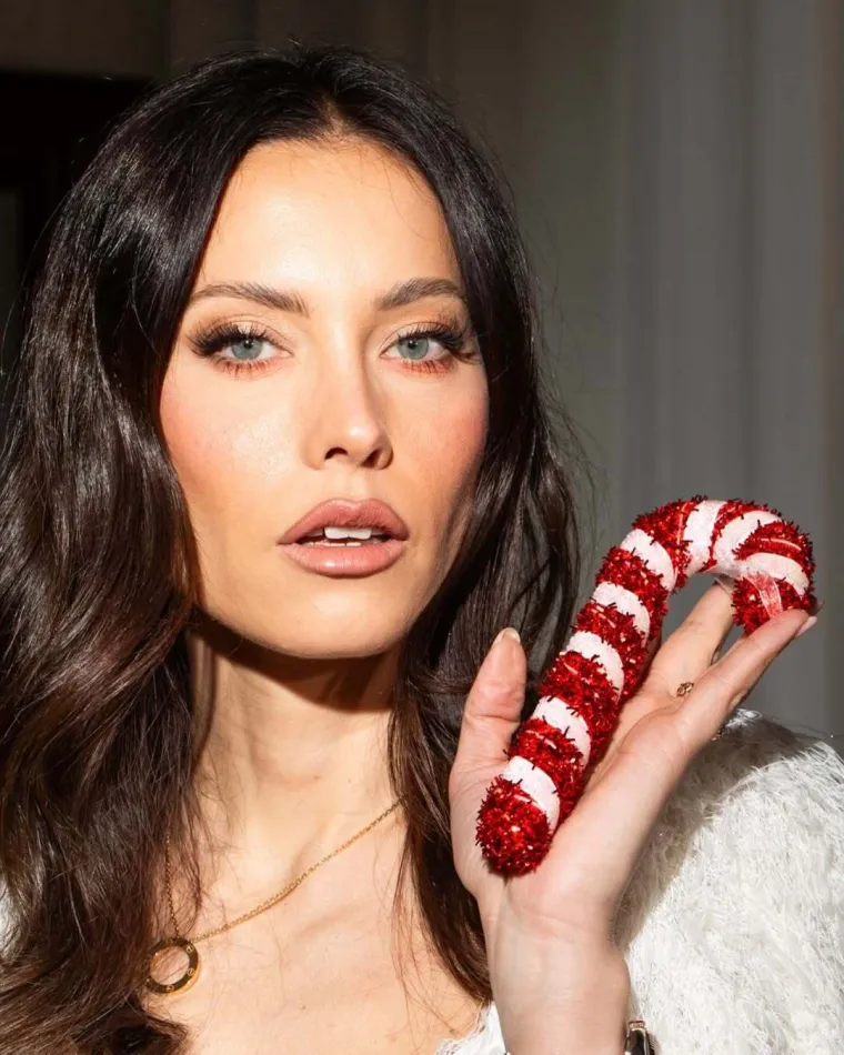 Bila je djevojčica kad je stekla slavu na cijelom Balkanu pa izrasla u svjetsku ljepoticu