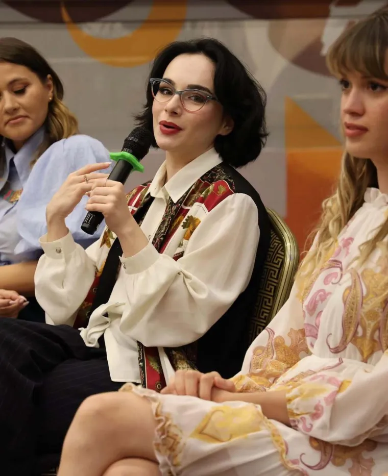 Recitirala cajke, kandidirala se za parlament, a Hrvatsku osvojila nezaboravnim modnim izdanjima