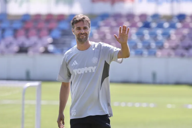 Hajduk počeo s pripremama pod vodstvom Garcije: Jedan igrač &scaron;okirao sve na 30+ stupnjeva