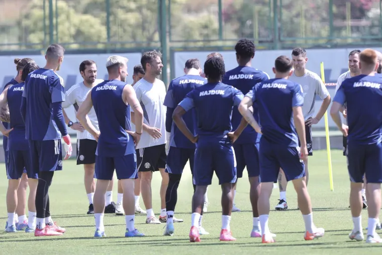 Hajduk počeo s pripremama pod vodstvom Garcije: Jedan igrač šokirao detaljem na sebi na 30+ stupnjeva
