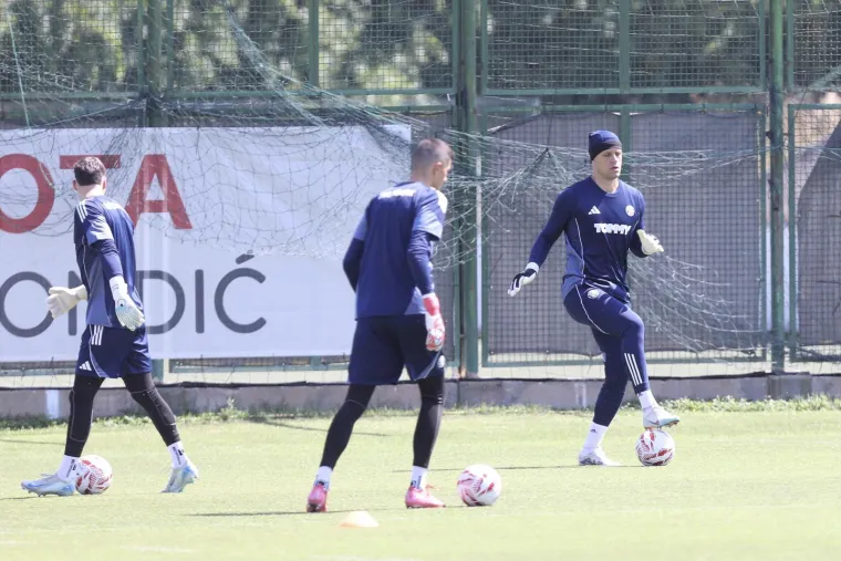 Hajduk počeo s pripremama pod vodstvom Garcije: Jedan igrač &scaron;okirao sve na 30+ stupnjeva