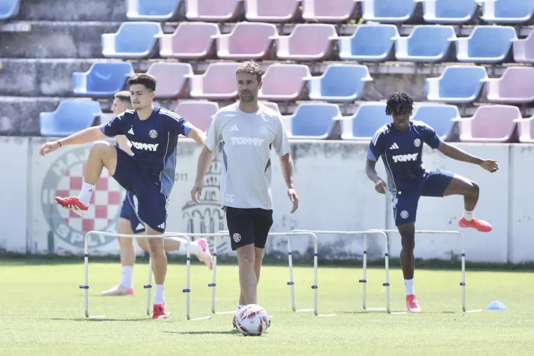 Hajduk počeo s pripremama pod vodstvom Garcije: Jedan igrač &scaron;okirao sve na 30+ stupnjeva