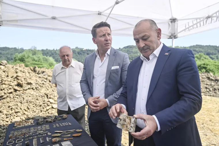 Na području Svete Nedelje pronađene dvije masovne grobnice: Ekshumirani ostaci 49 osoba