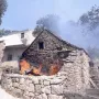 Spaljene životinje i auti, kuće u plamenu, prah i pepel: Pogledajte kakvu je pustinju ostavio požar