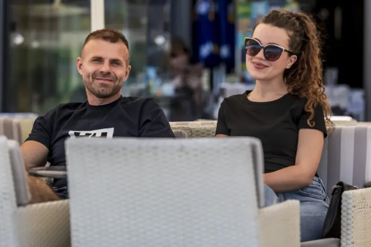 Slavonke zaraznim osmijesima zapele oku kamere