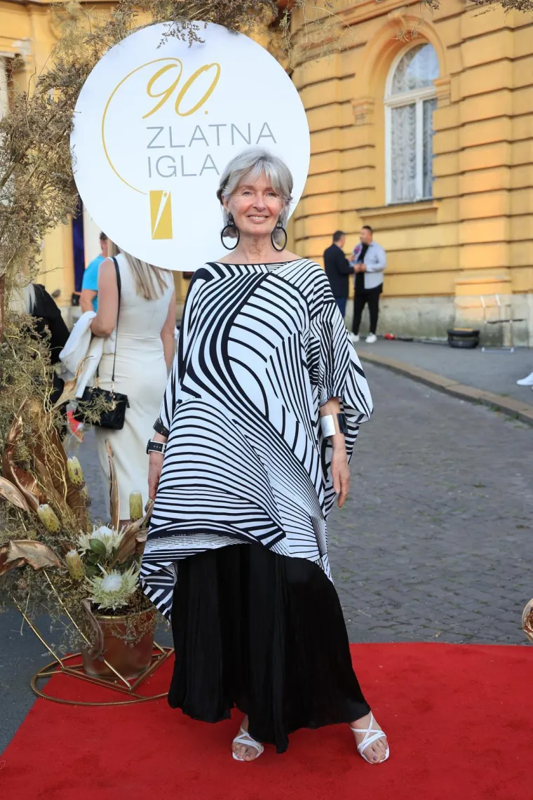 Mala crna haljina bila je dovoljna da Blanka Mateša ukrade svu pažnju na 90. Zlatnoj igli