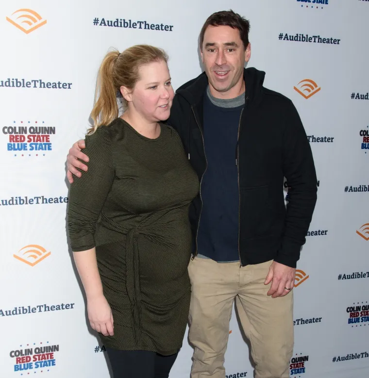 Skinula preko 30 kilograma pa se rije&scaron;ila muža? Amy Schumer ne liči na sebe s početka karijere