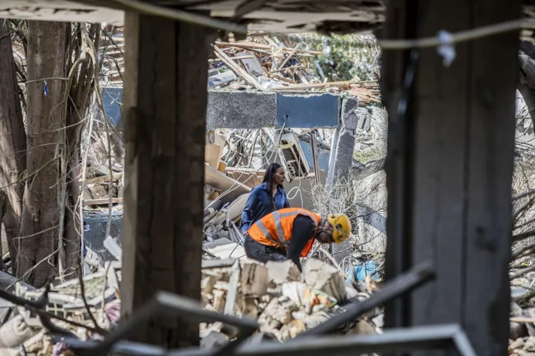 Oni se vratili na plažu u Tel Avivu nakon uzbune, a rat s Iranom bjesni
