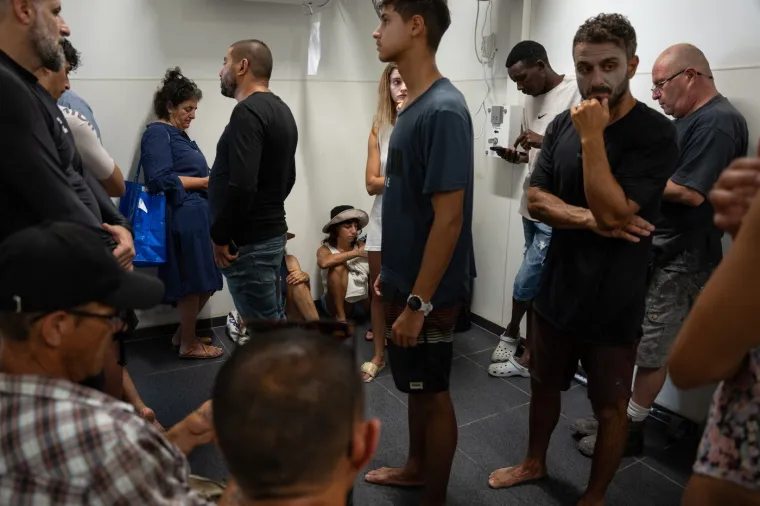 Oni se vratili na plažu u Tel Avivu nakon uzbune, a rat s Iranom bjesni