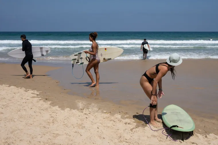 Oni se vratili na plažu u Tel Avivu nakon uzbune, a rat s Iranom bjesni