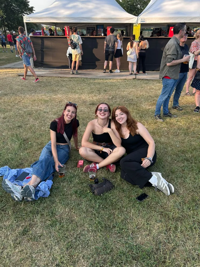 Pravo ludilo na INmusic festivalu! Od otkačenih frizura do šarenih outfita, pogledajte atmosferu