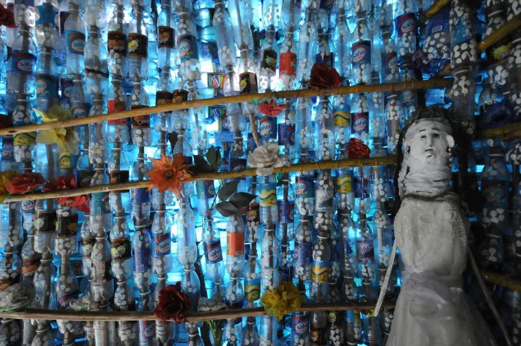 Baku Mariju siromaštvo natjeralo da sama napravi kuću, nevjerojatno je kako se snašla