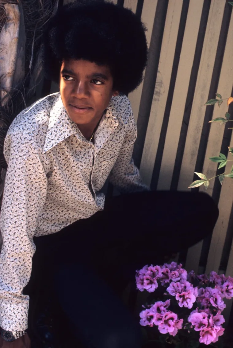 Od zlostavljanog djeteta do kralja popa! Znate li kako je Michael Jackson izgledao prije operacija?
