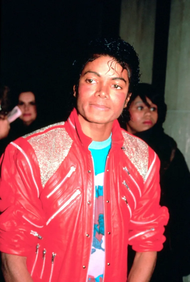 Od zlostavljanog djeteta do kralja popa! Znate li kako je Michael Jackson izgledao prije operacija?