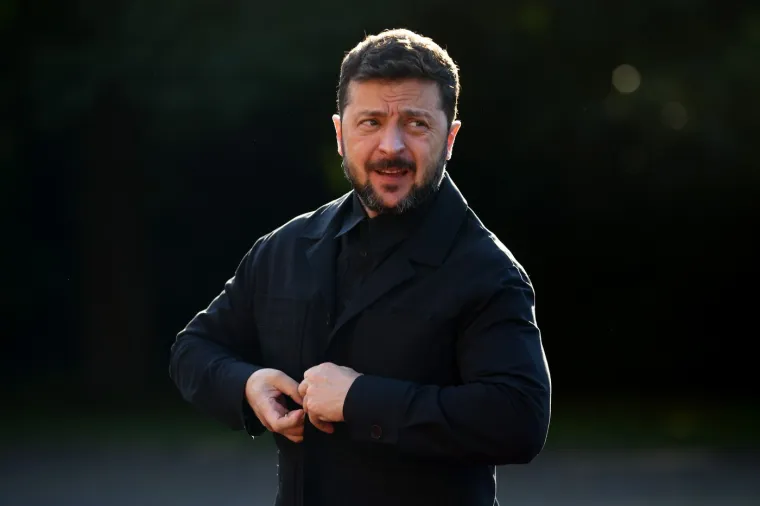 Pogledajte s kojom dvojicom je Milanović pozirao na NATO samitu: 'Nisam dobro, vučem koronu'