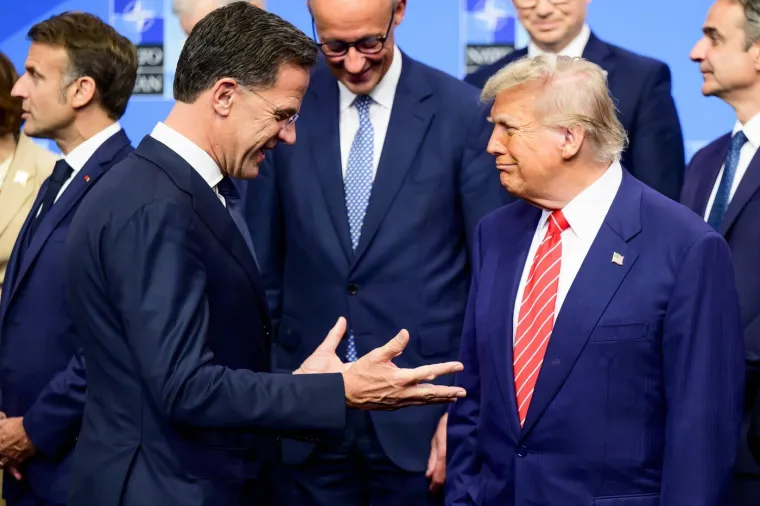 Pogledajte s kojom dvojicom je Milanović pozirao na NATO samitu: 'Nisam dobro, vučem koronu'