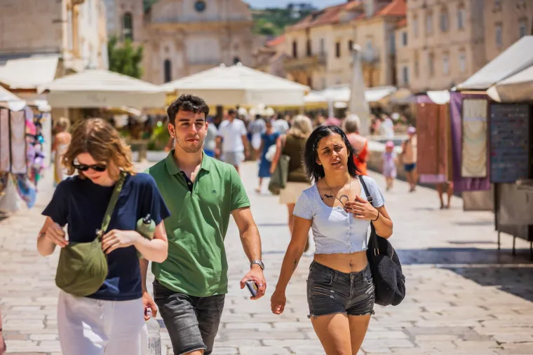 Pogledajte temperature koje su bile već u 8 sati, jedan grad posebno je gorio