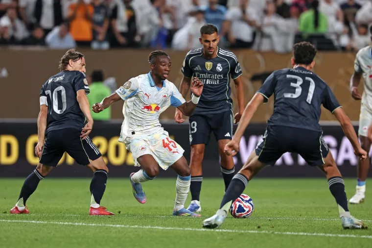 Fotografija koja je obi&scaron;la planet! Pogledajte &scaron;to je Modrić napravio, ovo sve govori