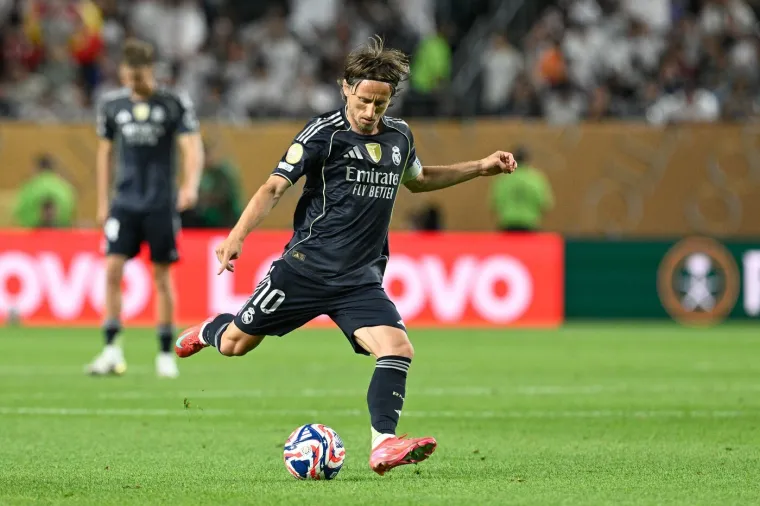 Fotografija koja je obi&scaron;la planet! Pogledajte &scaron;to je Modrić napravio, ovo sve govori