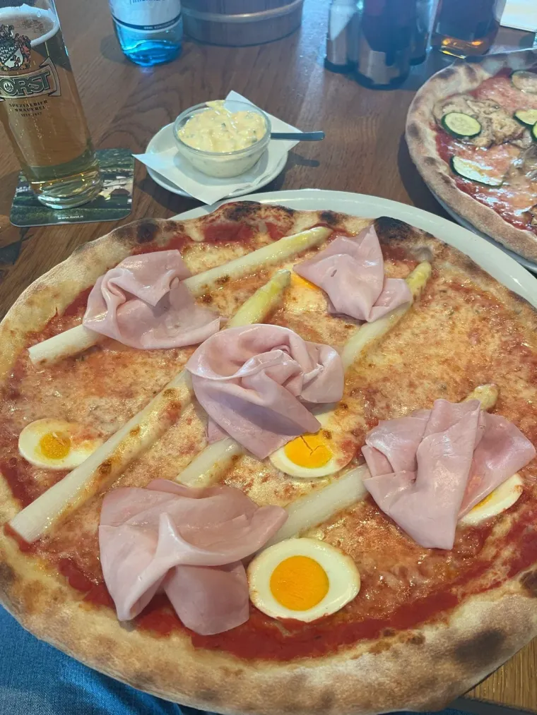 Ovo su najgori zločini nad pizzama zabilježeni kamerom! Časni sude, na tebe je red da izrekneš kazne