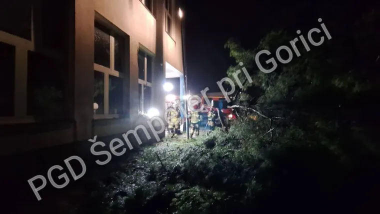 Tuča im probila vozila i krovove, vjetar čupao stabla: 'Imali smo i sreće...'
