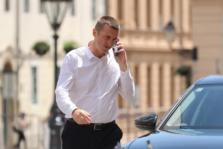 Pogledajte smiješak Penave nakon sastanka s Plenkovićem: Je li pala odluka o ulasku u Vladu?