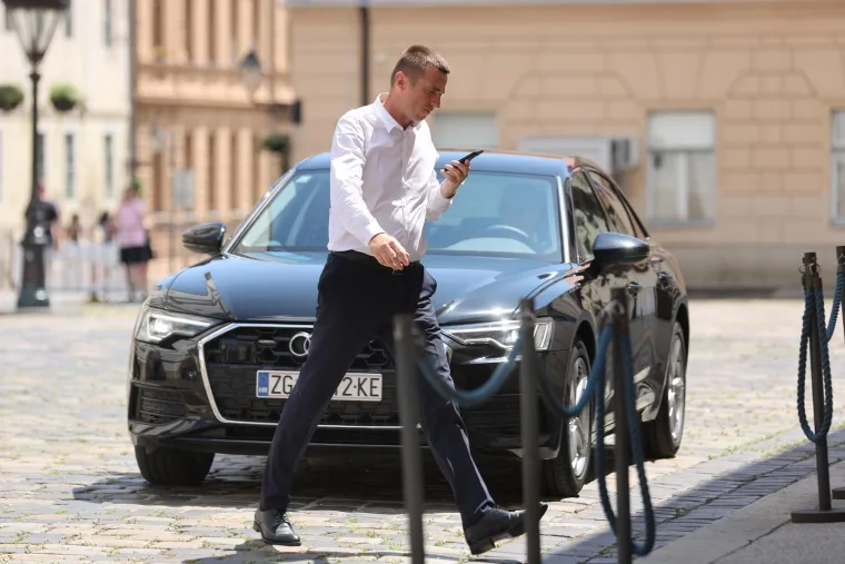 Pogledajte smiješak Penave nakon sastanka s Plenkovićem: Je li pala odluka o ulasku u Vladu?