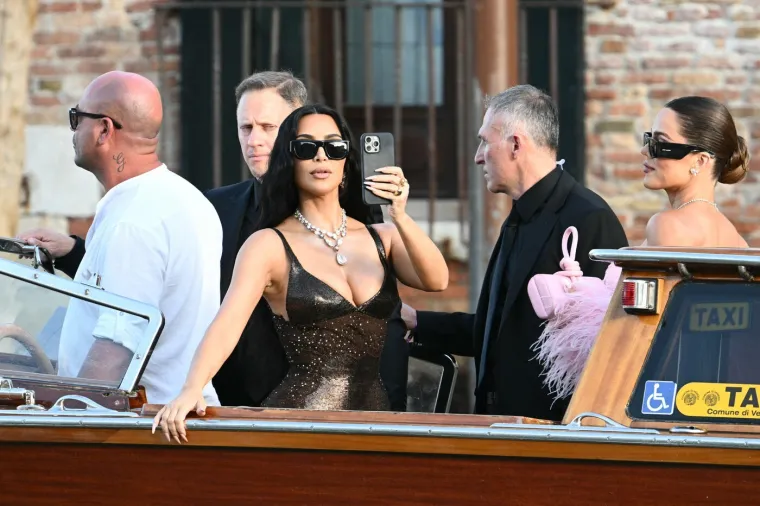 Brutalni dekoltei, brutalni milijuni, Oprah i Bill Gates na vjenčanju Jeffa Bezosa i Lauren Sánchez