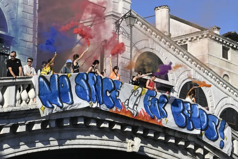 Venecija i dalje vrije zbog Bezosa, bijes izbacuju zbog jedne stvari: 'Poljupci da, ovo ne!'