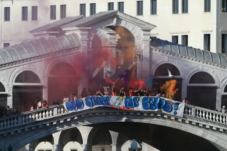 Venecija i dalje vrije zbog Bezosa, bijes izbacuju zbog jedne stvari: 'Poljupci da, ovo ne!'