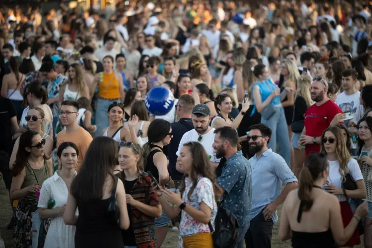 Sinoć je na Jarunu zagrmio Sean Paul: Dočekali ga vrištanjem i skakanjem, ovako je to izgledalo