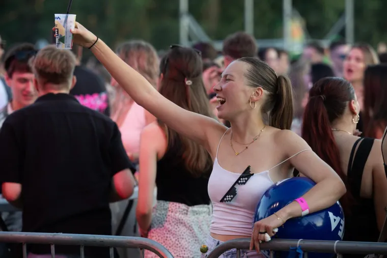 Sinoć je na Jarunu zagrmio Sean Paul: Dočekali ga vri&scaron;tanjem i skakanjem, ovako je to izgledalo