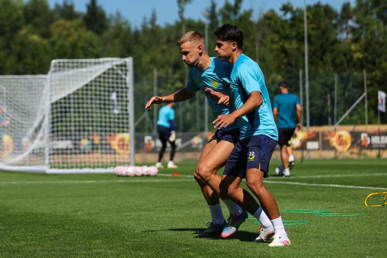 Dinamo na pripremama u luksuznom resortu: Tajnovit osmijeh Kovačevića daje nešto naslutiti...