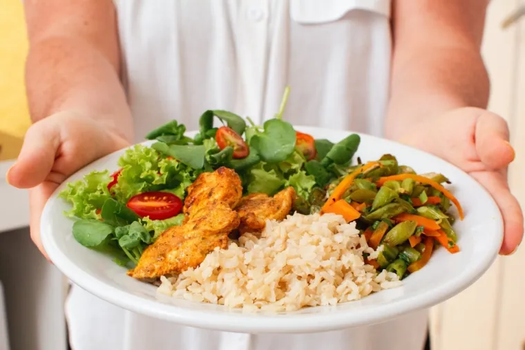 Ovako vas mame da jedete prerađenu hranu: Postoje razlozi za&scaron;to joj ne možete odoljeti