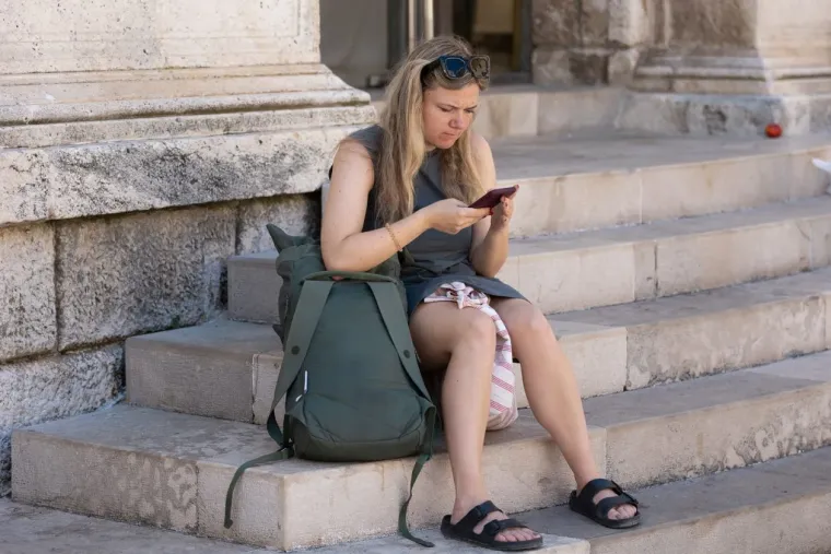 Temperatura raste zbog nje: Zadranka oduševila tamnim tenom i vitkom linijom
