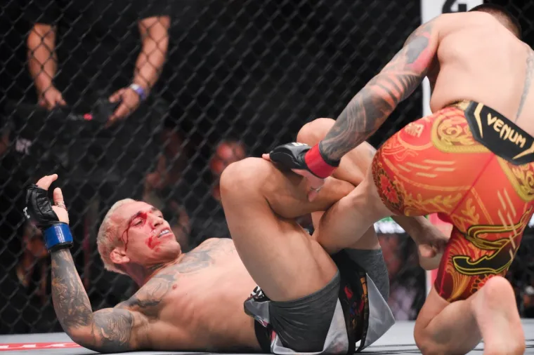 Zvijezda UFC-a brutalno nokautirala suparnika, a svi su primijetili detalj na njemu: 'On je Sotona'