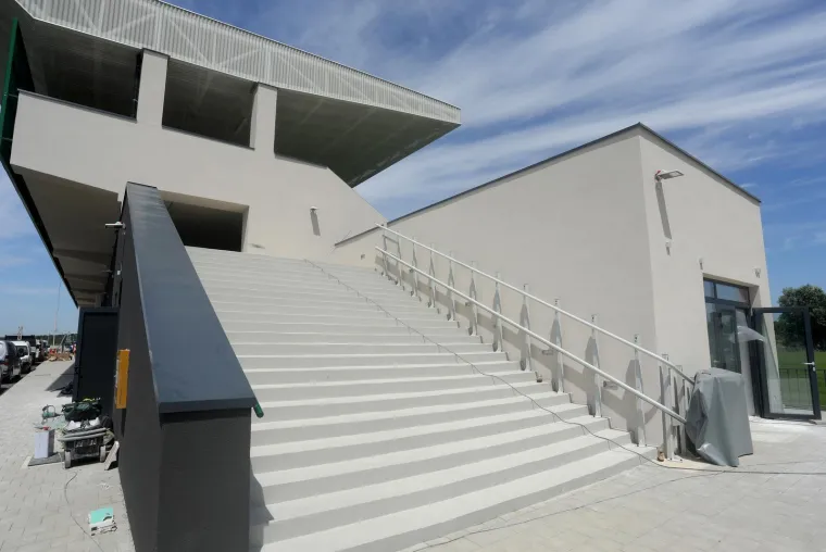 U baranjskom selu od 500 stanovnika niknuo stadion kakav nemaju ni neki prvoligaši