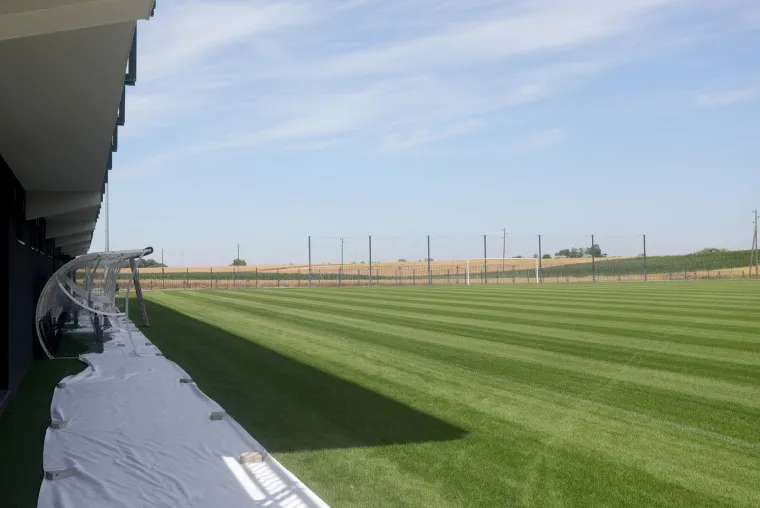 U baranjskom selu od 500 stanovnika niknuo stadion kakav nemaju ni neki prvoligaši