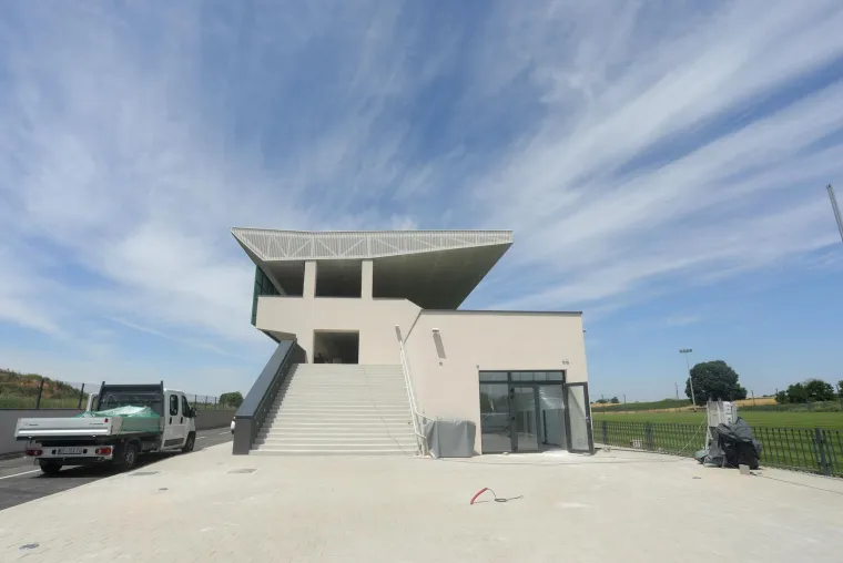 U baranjskom selu od 500 stanovnika niknuo stadion kakav nemaju ni neki prvoligaši