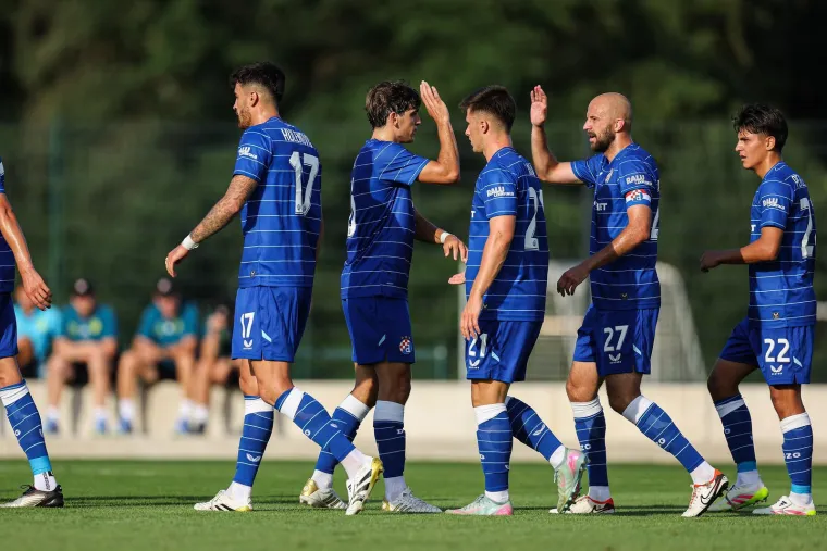 Dinamo zaigrao u novom dresu: Pogledajte kako novo plavo ruho izgleda u akciji