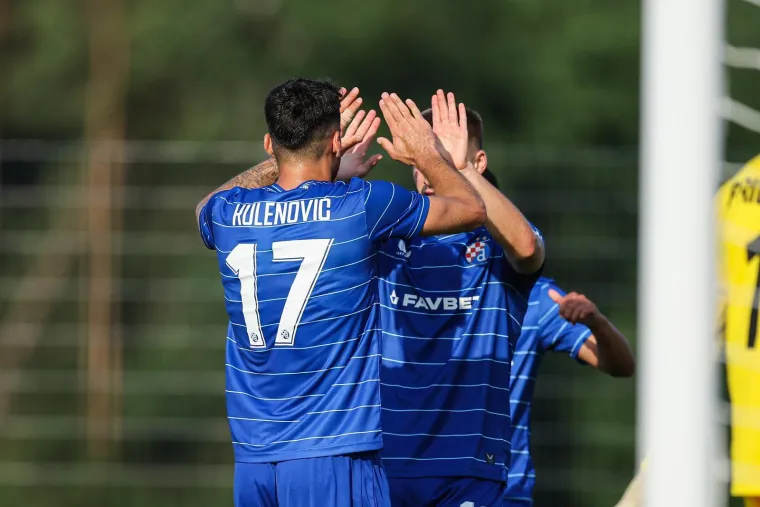 Dinamo zaigrao u novom dresu: Pogledajte kako novo plavo ruho izgleda u akciji