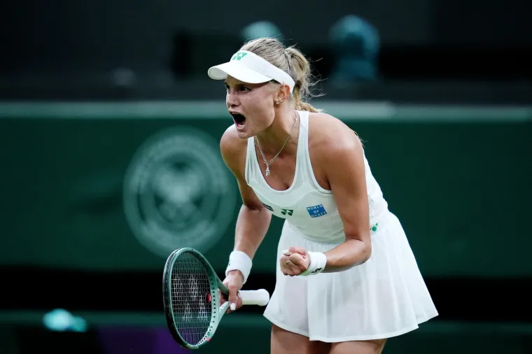 Kontroverzna tenisačica poznata po 'rizičnom seksu' prva priča Wimbledona