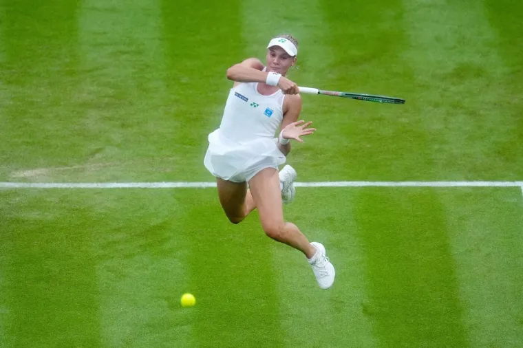 Kontroverzna tenisačica poznata po 'rizičnom seksu' prva priča Wimbledona